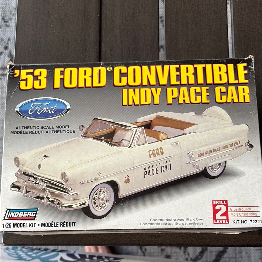 Ford '53 Convertible Indy Pace Car Model Kit